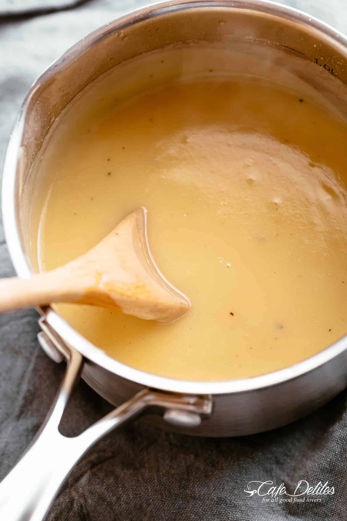 Preorder Turkey Gravy (serves 4-5, 16 oz. container)